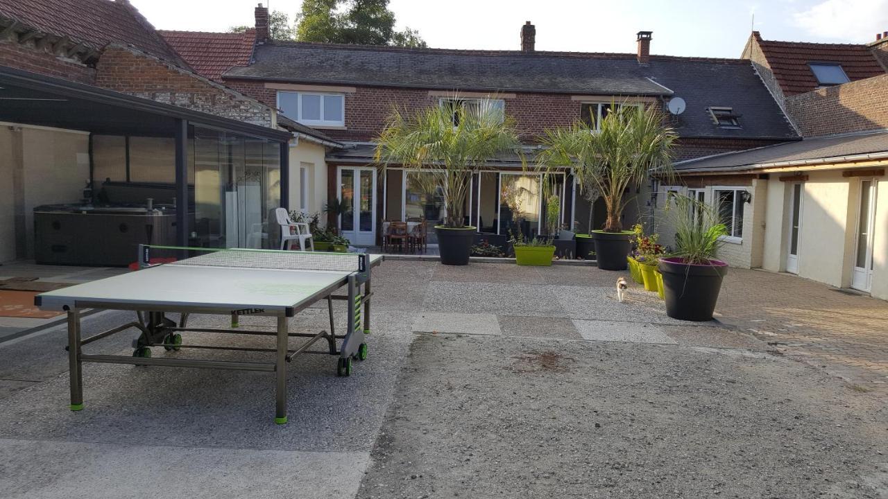 Chambres Individuelles Avec Cuisine Commune Tilloloy Exterior photo